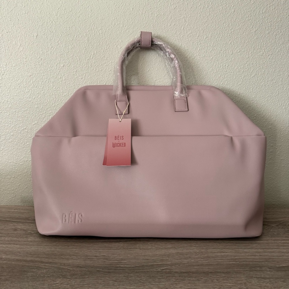 Wicked X BÉIS the Weekender in pink. Brand new. Sold out, limited edition.